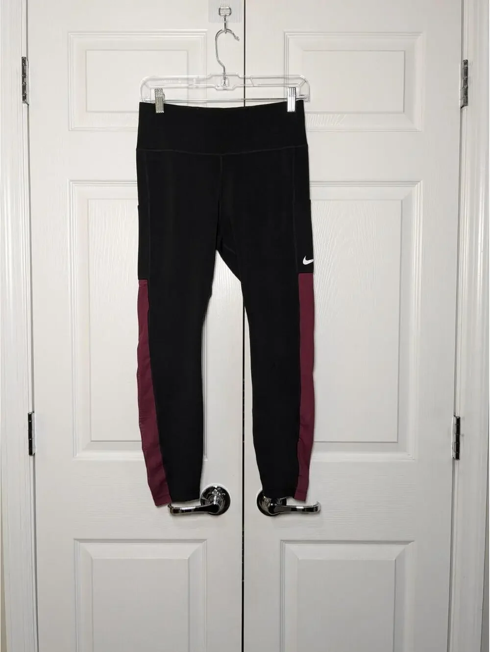 Nike Women's Loyola Volleyball Dri-Fit Leggins, Black Burgundy, Size Medium Tall
